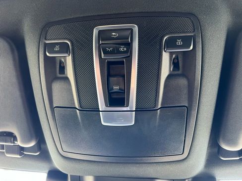 Used 2019 Mercedes-Benz GLS 550 4MATIC image 19