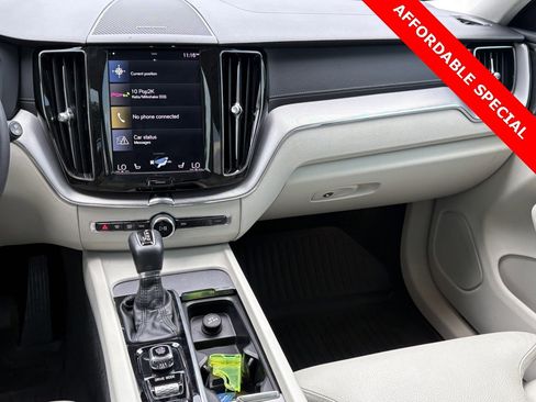 Used 2019 Volvo XC60 T5 Inscription w/ Protection Package Premier image 14