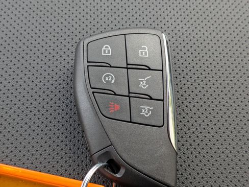 New 2025 Chevrolet Suburban Premier image 23