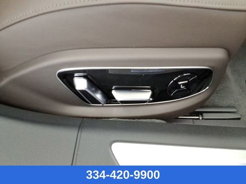 New 2025 Audi A8 L 3.0T image 26