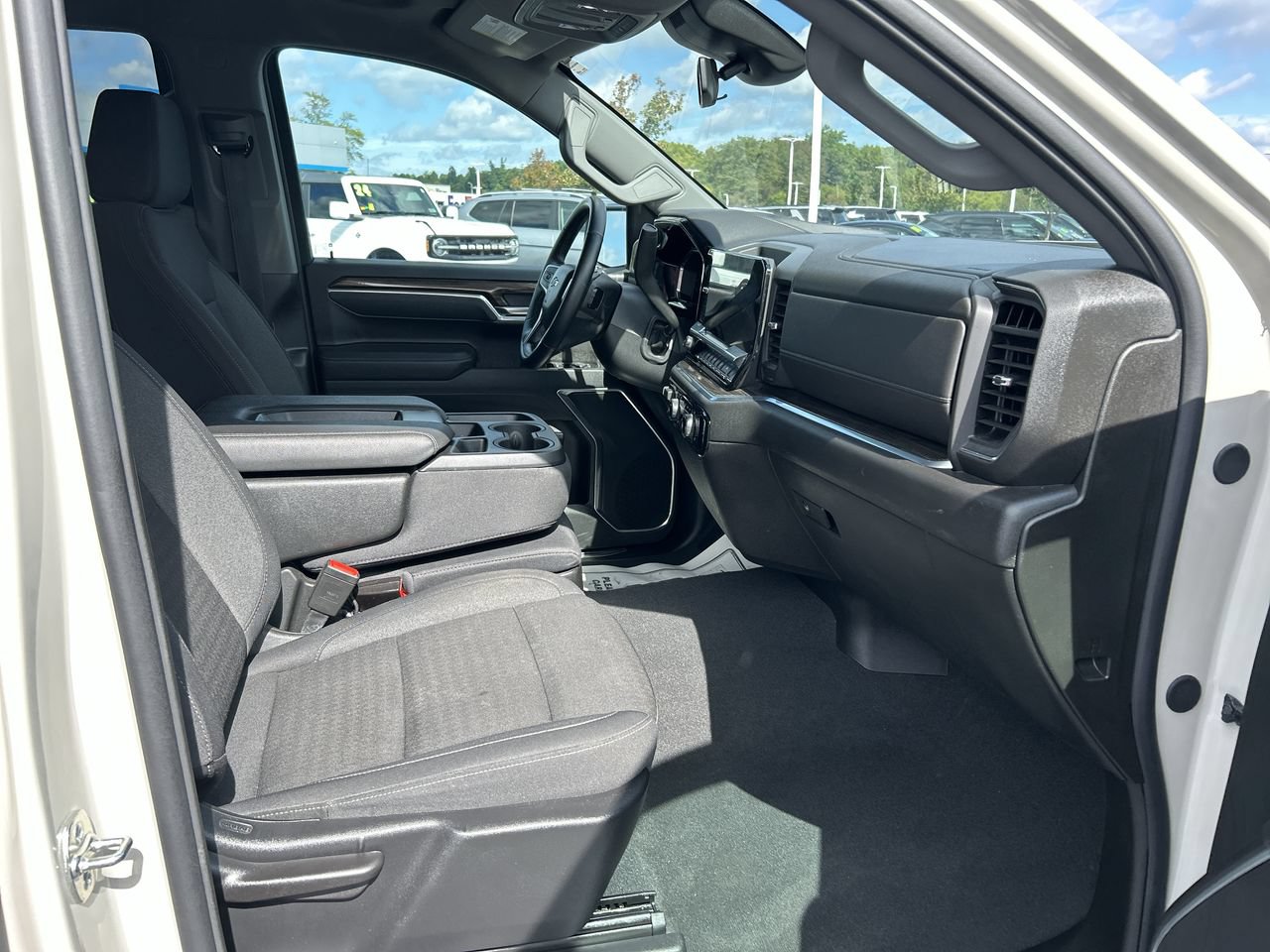 Used 2026 Chevrolet Silverado 1500 RST AWD/4WD image 15
