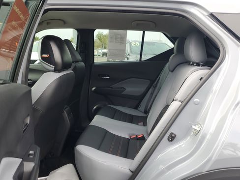 Certified 2024 Nissan Kicks SR w/ SR Premium Package image 12