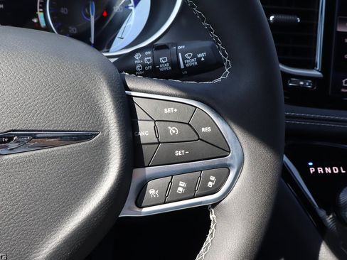 New 2026 Chrysler Pacifica Select image 31