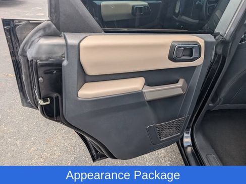 Used 2023 Ford Bronco Wildtrak AWD/4WD image 11