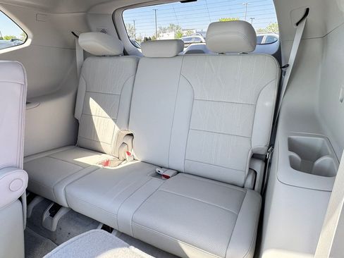 New 2026 Buick Enclave Avenir w/ Super Cruise Package AWD/4WD image 24