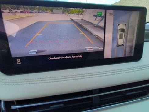 Used 2023 INFINITI QX60 Luxe w/ Cargo Package FWD image 10