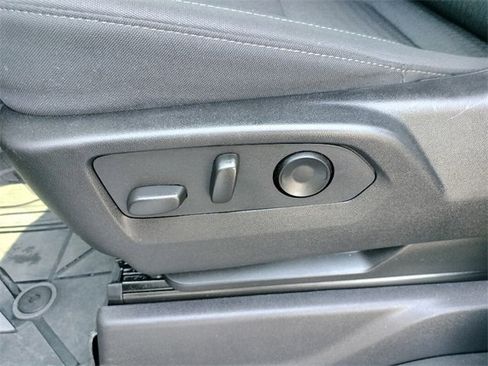 Used 2024 Chevrolet Silverado 2500 Custom w/ Custom Value Package image 26