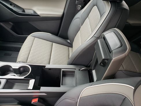 New 2026 Chevrolet Equinox LT image 29