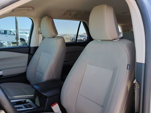 Certified 2023 Ford Explorer XLT image 22
