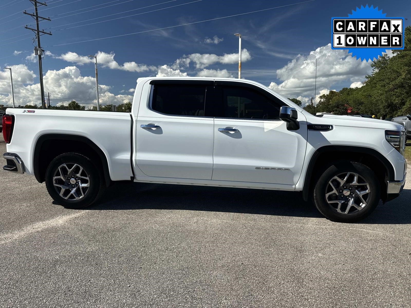 Used 2023 GMC Sierra 1500 SLT w/ SLT Premium Package AWD/4WD image 2