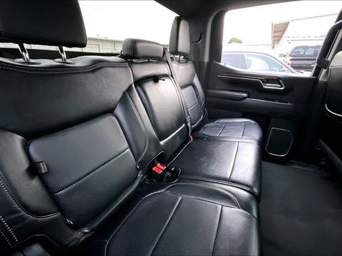 Used 2022 GMC Sierra 1500 Elevation image 16