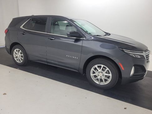 Used 2022 Chevrolet Equinox LT AWD/4WD image 11