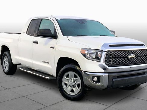 Used 2021 Toyota Tundra SR5 w/ SR5 Upgrade Package image 3