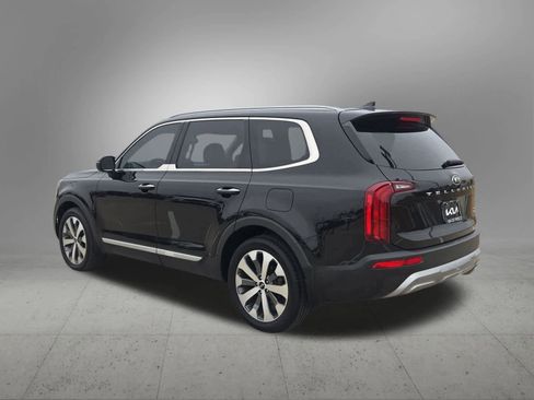 Certified 2021 Kia Telluride S image 4