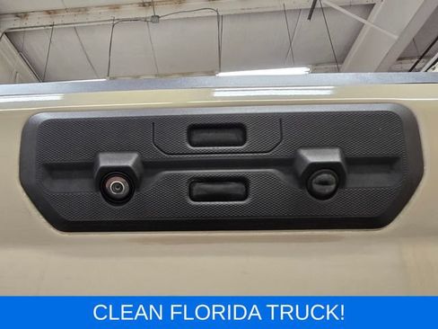 Used 2022 GMC Sierra 1500 AT4 w/ AT4 Premium Package AWD/4WD image 10