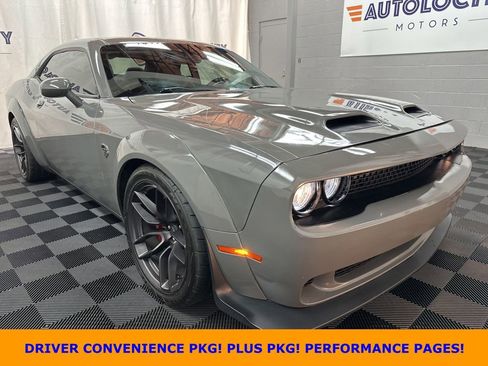 Used 2019 Dodge Challenger SRT Hellcat image 1