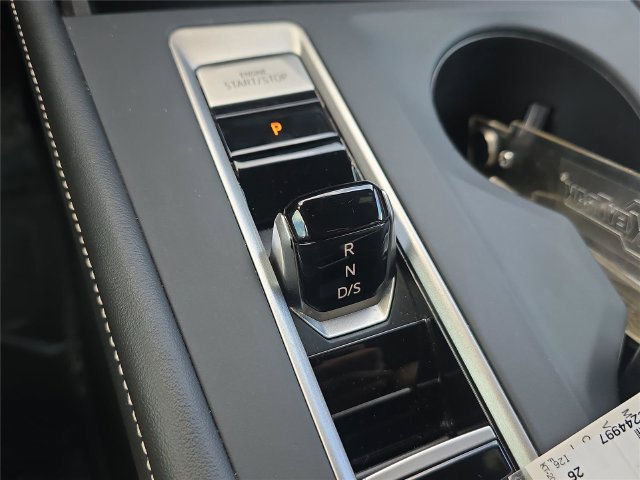 Used 2024 Volkswagen Atlas Cross Sport SE FWD image 21