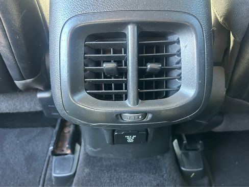 Used 2014 Jeep Cherokee Limited FWD image 11