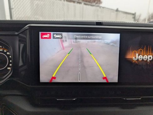 Used 2024 Jeep Wrangler Unlimited Rubicon image 20