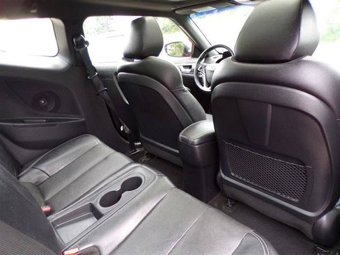 Used 2016 Hyundai Veloster Turbo w/ Option Group 04 FWD image 24