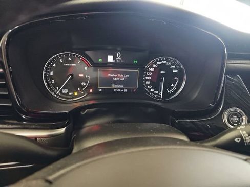 Used 2024 Cadillac XT6 Premium Luxury AWD/4WD image 32