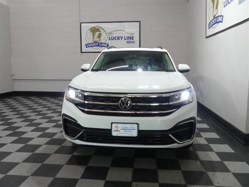 Used 2021 Volkswagen Atlas SE w/ Panoramic Sunroof Package AWD/4WD image 2