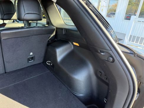 Used 2019 Jeep Cherokee Limited image 38