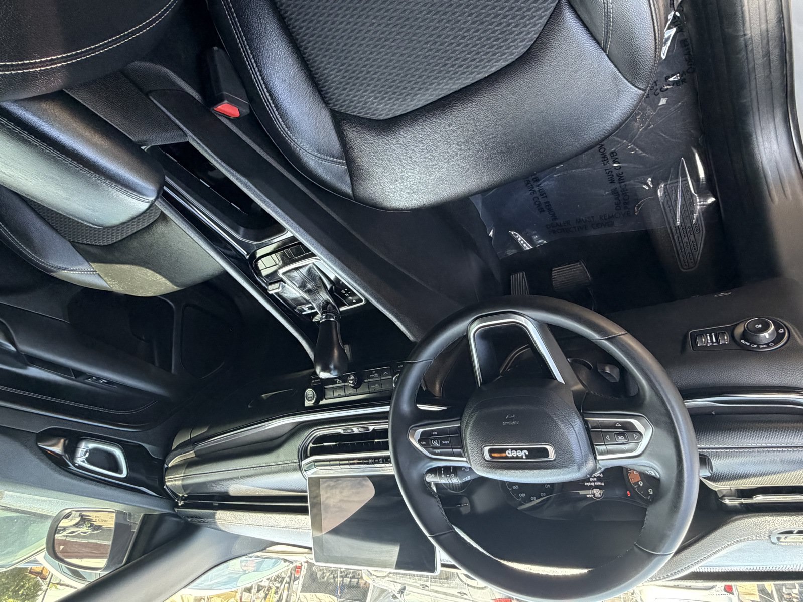 Used 2023 Jeep Compass Latitude AWD/4WD image 8