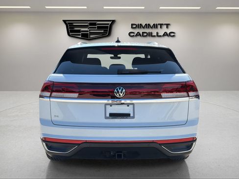 Used 2024 Volkswagen Atlas Cross Sport SE FWD image 4