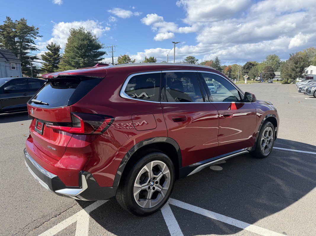 Used 2026 BMW X1 xDrive28i w/ Technology Package AWD/4WD image 9