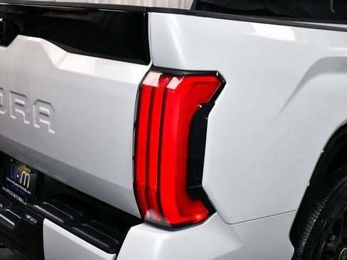 Used 2024 Toyota Tundra Platinum image 90