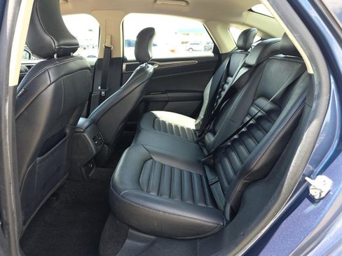 Used 2019 Ford Fusion SEL FWD image 16