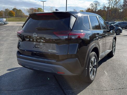 Certified 2023 Nissan Rogue SV image 5