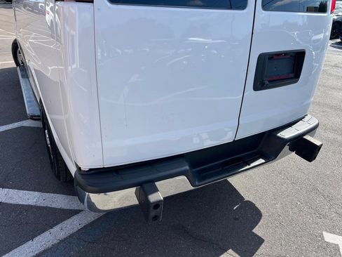 Used 2021 GMC Savana 2500 w/ Driver Convenience Package image 34