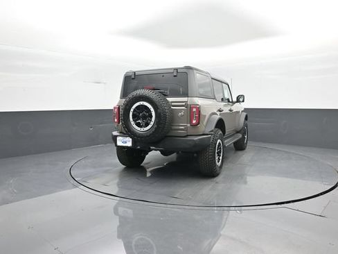 New 2026 Ford Bronco Outer Banks w/ Sasquatch Package AWD/4WD image 7