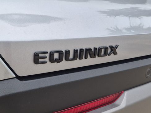 Used 2026 Chevrolet Equinox LT w/ Midnight Edition FWD image 6