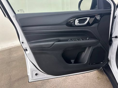 New 2026 Jeep Compass Limited AWD/4WD image 38