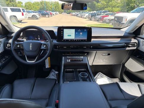 New 2026 Lincoln Aviator Reserve AWD/4WD image 17