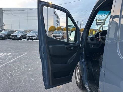 Used 2019 Mercedes-Benz Sprinter 144 image 20