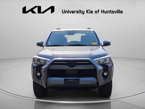 Used 2021 Toyota 4Runner SR5 Premium w/ Moonroof Package AWD/4WD image 2