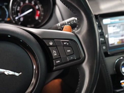 Used 2017 Jaguar F-TYPE S image 24