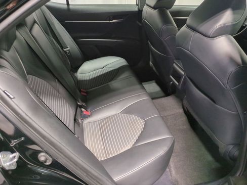 Used 2023 Toyota Camry SE image 21