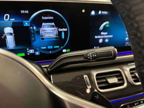 Used 2023 Mercedes-Benz GLS 450 4MATIC image 20