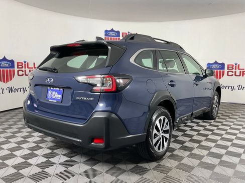 Used 2024 Subaru Outback AWD/4WD image 3