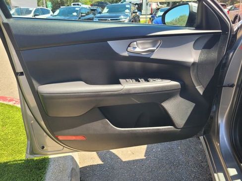 Used 2023 Kia Forte LXS FWD image 16