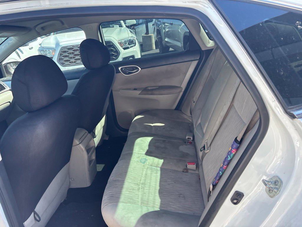 Used 2015 Nissan Sentra SV FWD image 11