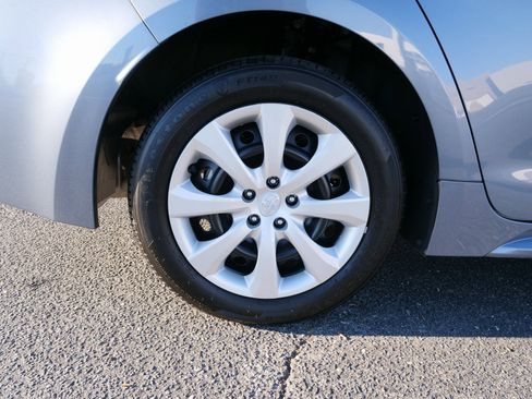 Used 2024 Toyota Corolla LE image 12