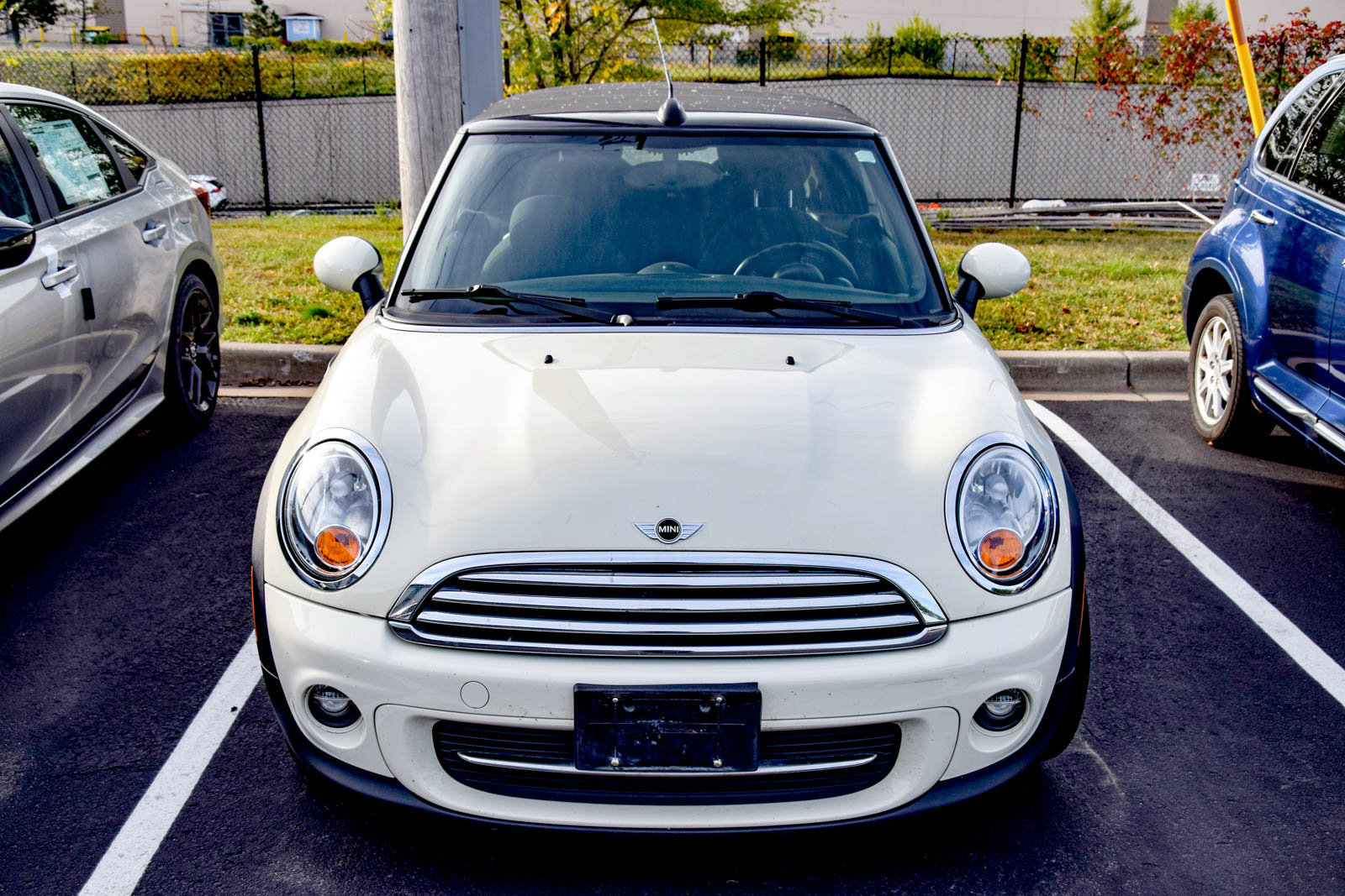 Used 2011 MINI Cooper Convertible FWD image 2