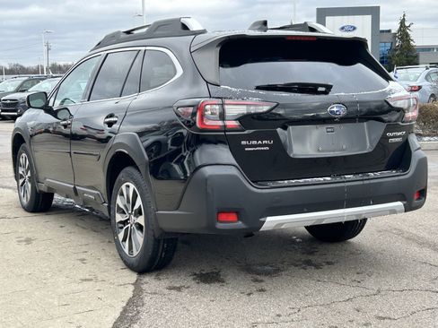 Used 2023 Subaru Outback Touring image 5
