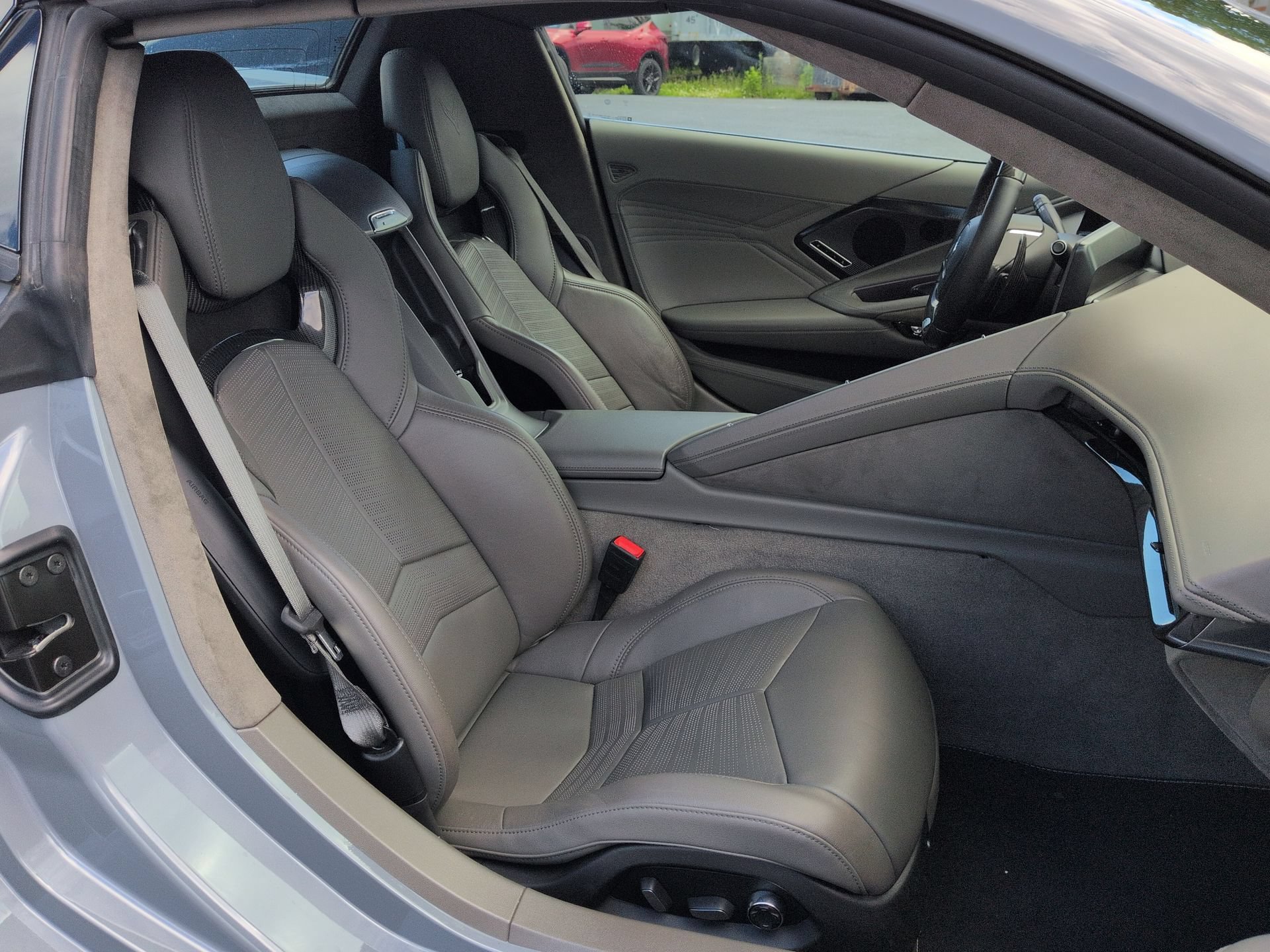Used 2024 Chevrolet Corvette E-Ray AWD/4WD image 25